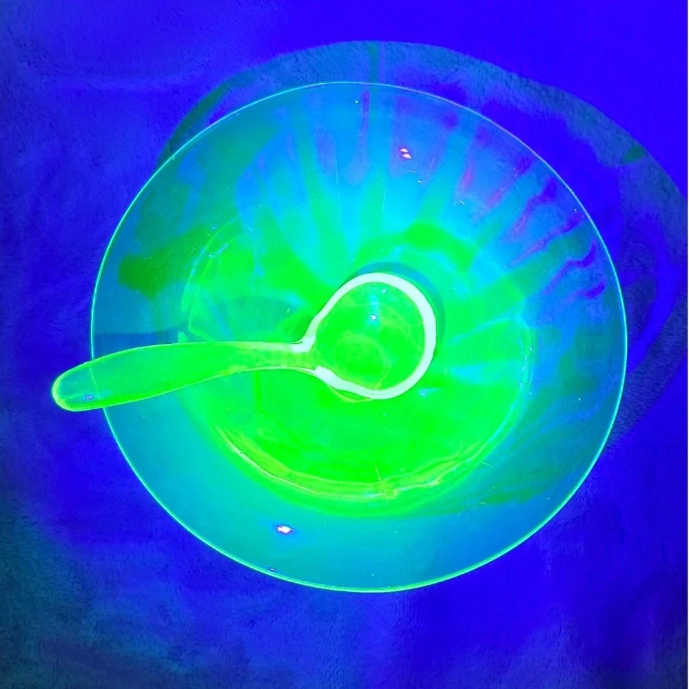 Vintage Uranium Glass Footed Pedestal Mayonnaise Bowl Spoon Set‎